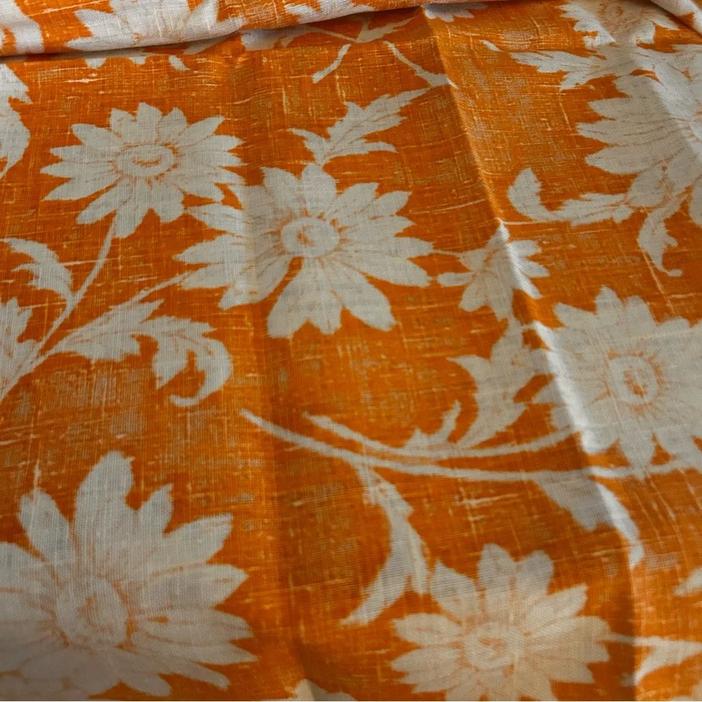 Parisian Prints Pure Linen oval tablecloth vintage daisies USA orange white new